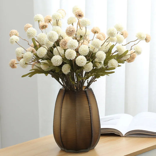 Bring a touch of natural beauty to any space with our lifelike Artificial Dandelion Flower Ball. Perfect for adding a touch of whimsy to your home or office, these flowers require no maintenance and will stay vibrant and fresh all year round.